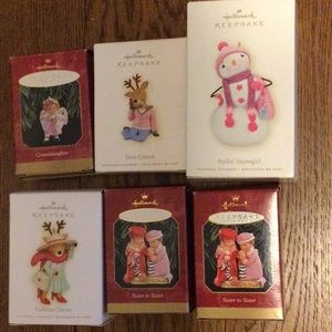 Bundle of 6 Hallmark ornaments